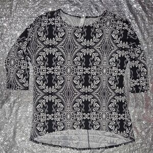 MOA USA Black and White Patterned Blouse